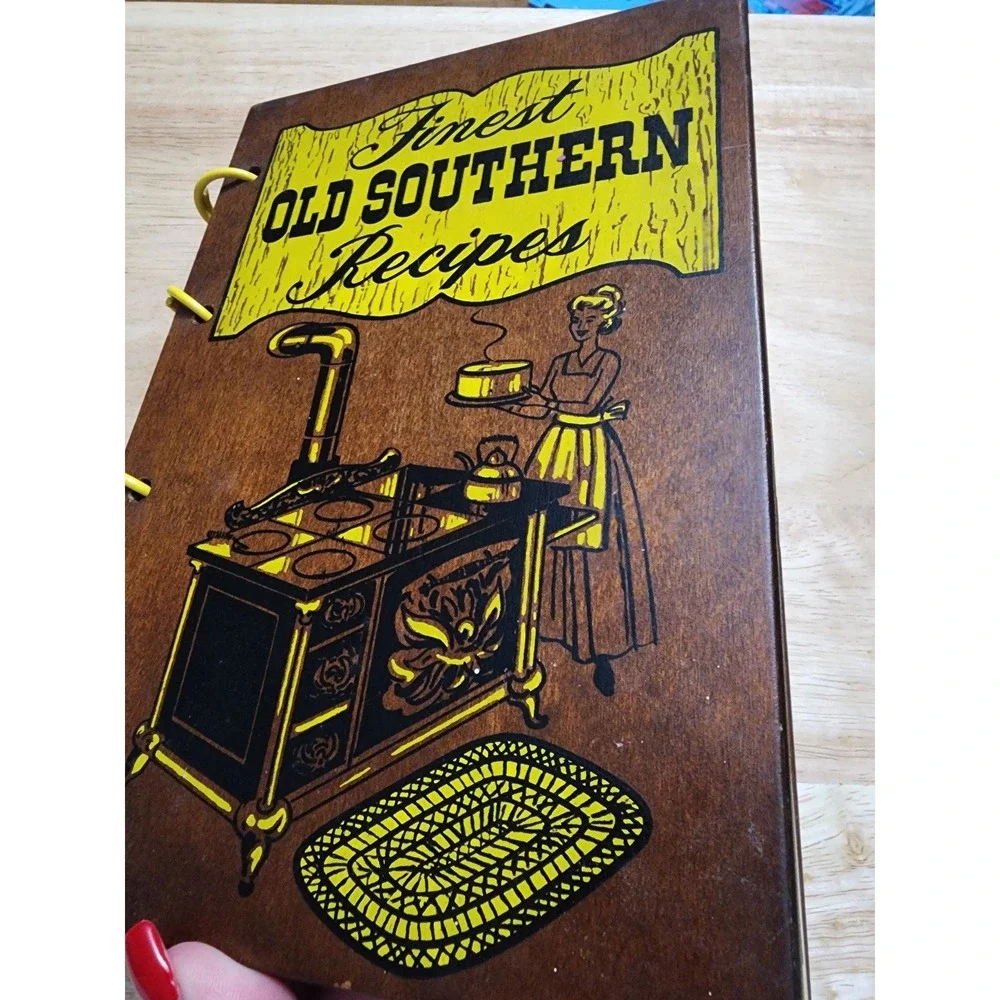 The Southern Cookbook of fine Old‎ Recipes Wood Book